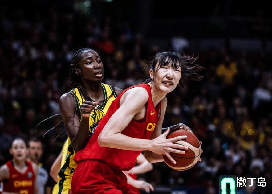 基本功稳如泰山，中国女篮众志成城赢在三点，两将无愧立队根基(3)