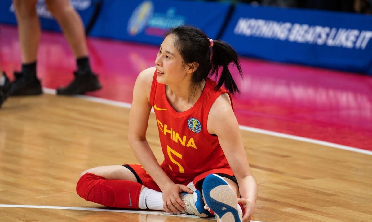 时隔28年再拿世界大赛亚军，中国女篮有太多值得男篮学习的地方(2)
