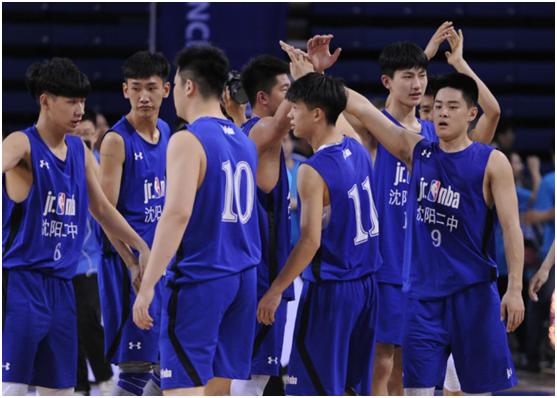 篮球太吃身体，没有对抗只能在亚洲靠高度耍耍威风