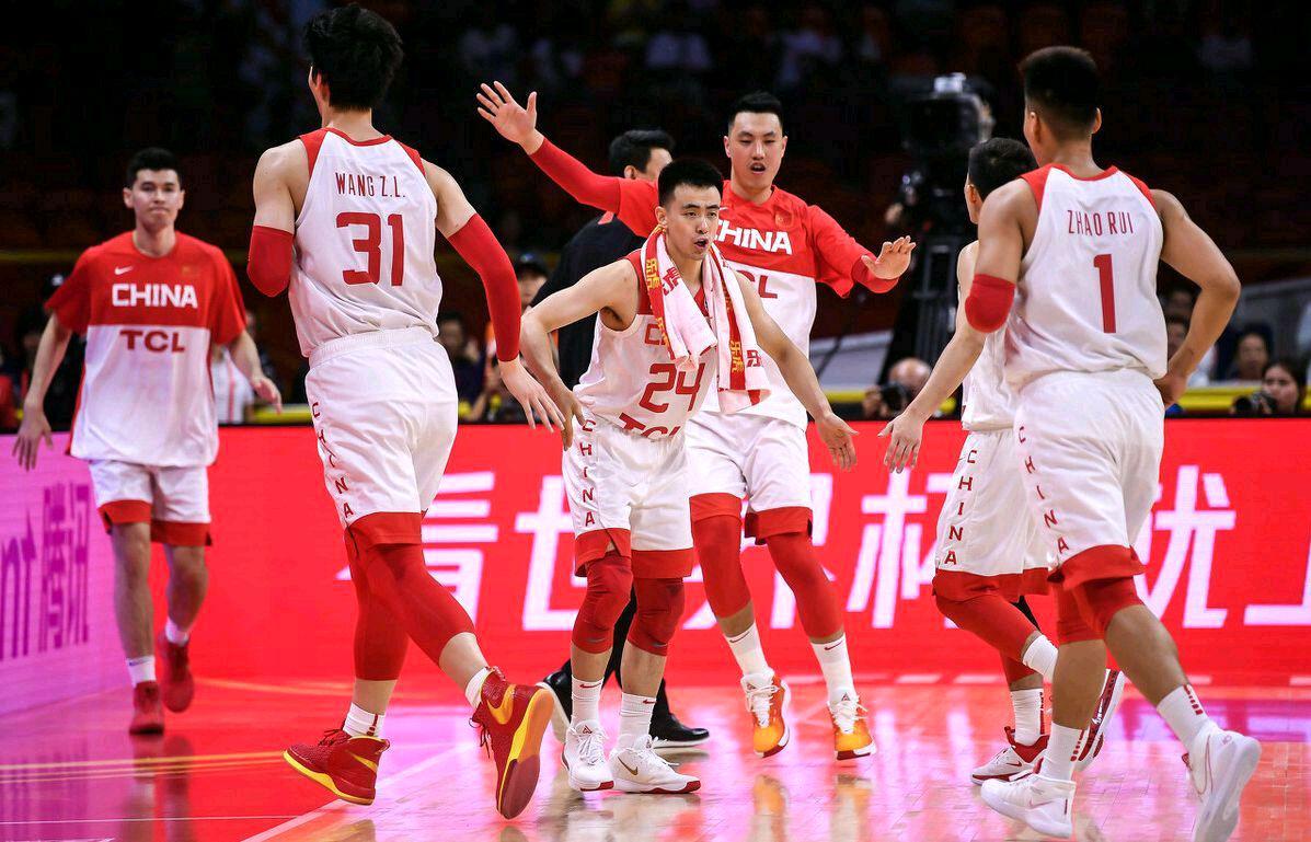 国际篮联更新世预赛实力榜，中国男篮排名上升，将迎战伊朗男篮