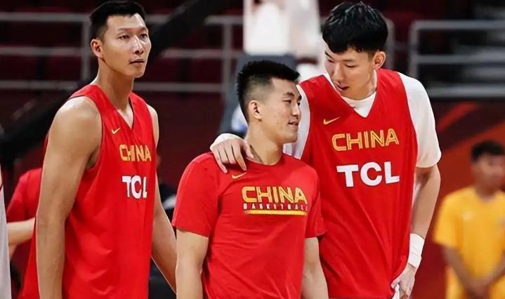 中国男篮换帅后陈容迎来改变，14大名单基本出炉，杜锋爱徒或弃用(3)