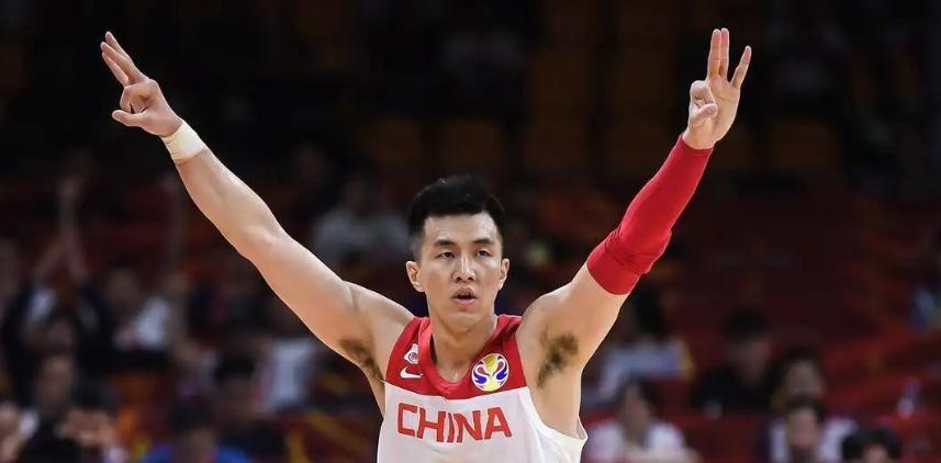 中国男篮换帅后陈容迎来改变，14大名单基本出炉，杜锋爱徒或弃用(5)