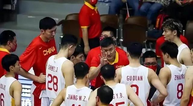 中国男篮演了一整场加时赛涉险过关？杜锋嫡系弟子比赛隐身遭吐槽(2)