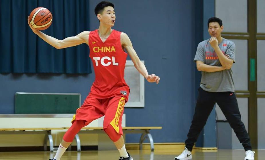 让人唏嘘！中国男篮超新星确定赛季报销，曾有机会助上海男篮争冠(3)
