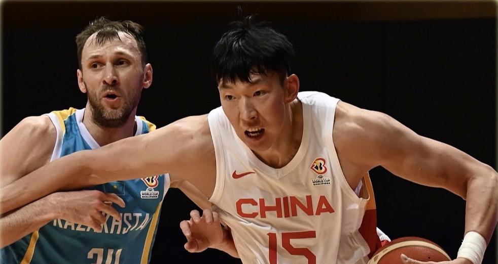 男篮：中国男篮赢球却传坏消息，球迷担心的事发生了