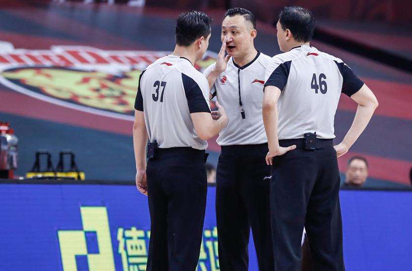 李春江说出大实话，被中国篮协开除教练资格的内幕曝光，球迷无奈(3)