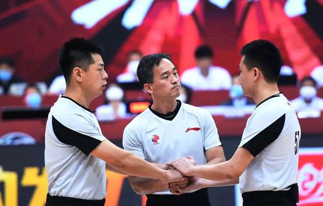 李春江说出大实话，被中国篮协开除教练资格的内幕曝光，球迷无奈(4)