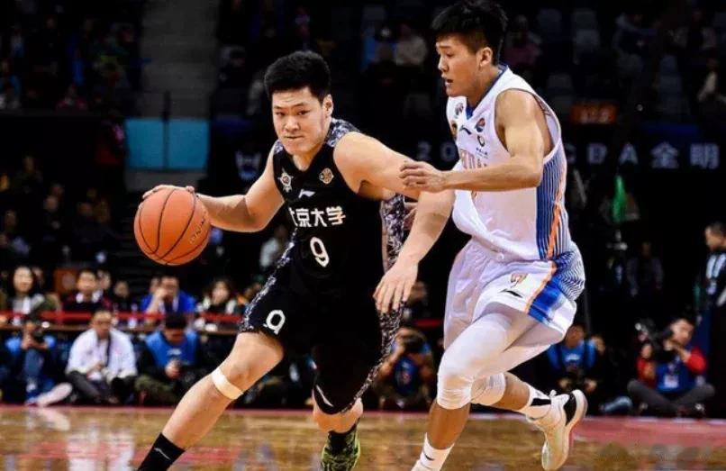 张宁在2023三人篮球世界杯资格赛首战中，代表中国三人男篮出战，独得8分，砍下了(3)