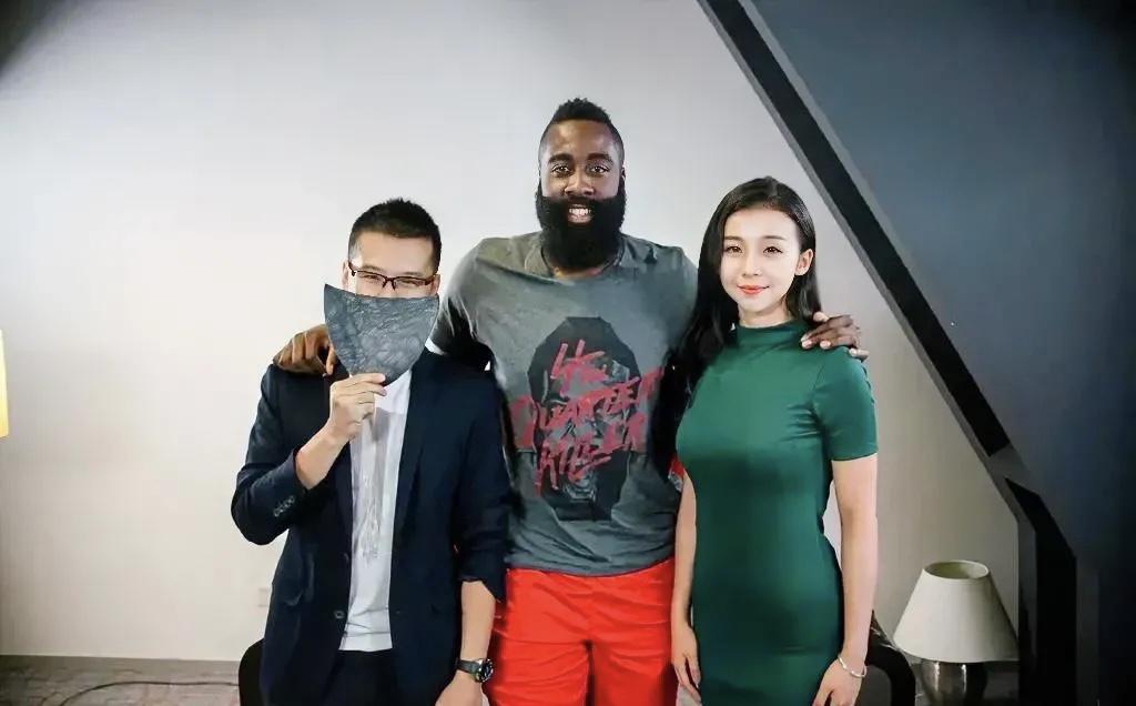 NBA：体育媒体人杨毅公开向哈登球迷们服软，我不是哈登的黑粉