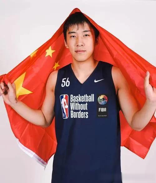 中国男篮前景最好4位新生代球员，
1.赵维伦，赵继伟接班人 100％
2.杨瀚森(2)