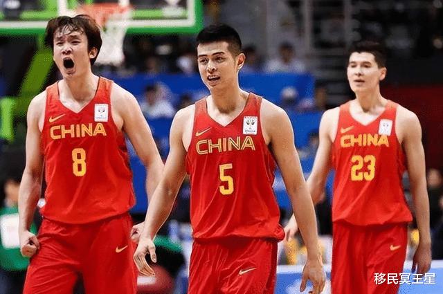 满打满算，中国男篮史上，影响力能够达到世界级的，仅有以下三位(3)