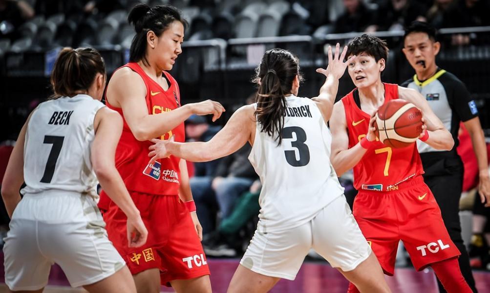 2连胜！中国女篮34分大胜新西兰，12人轮换，单节狂轰32-7(2)