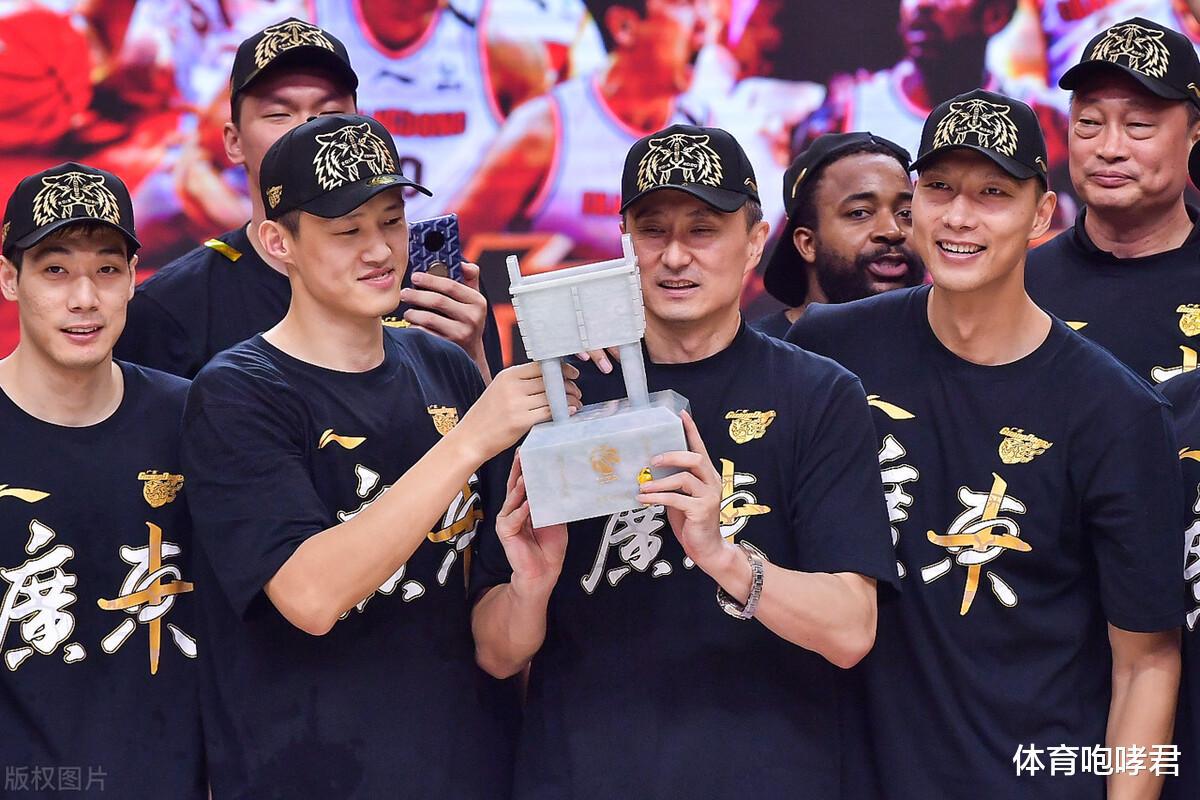 广东男篮夏季联赛消息！杜锋淘汰3名球员，目标并非200万冠军奖金(3)
