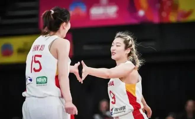 女篮亚洲杯，中国决战日本，揭露了3个不争的事实。

1、赢的可能性太小了，若李月(1)