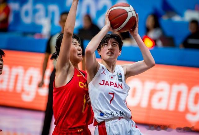 U16女篮亚锦赛小组赛，中国女篮大比分不敌日本女篮