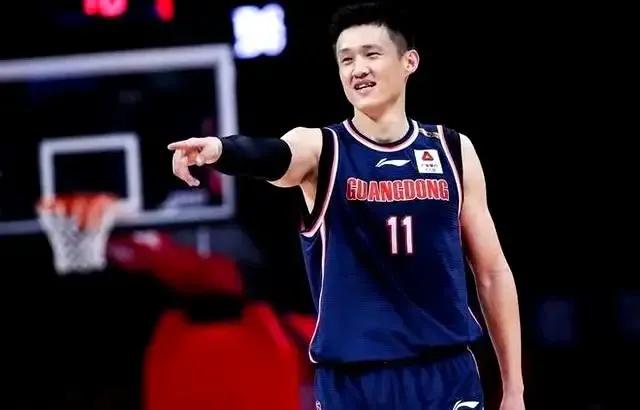 个人认为，周鹏是中国男篮最可靠的人，与乔尔杰维奇喜欢与否无关，因周鹏是最会打篮球(2)