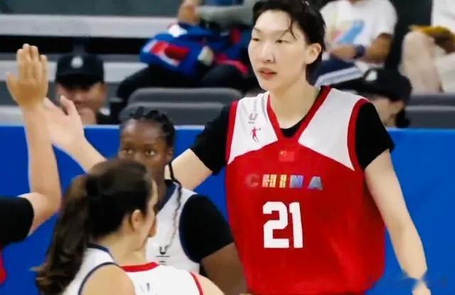 成都大运会女篮比赛开打，中国女篮以83-63轻取葡萄牙，部分球迷却不高兴了：为什(3)