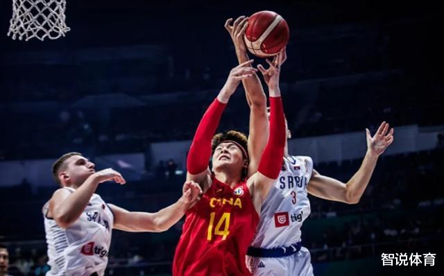 输42分！给中国男篮球员赛后评分：4人不及格，3人应得满分(1)