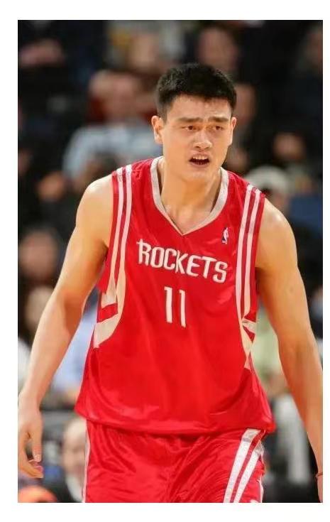 中国篮坛史上十大男蓝巨星，姚明榜一毫无悬念，巴特尔第四，都为我国篮球事业做出过卓越贡献