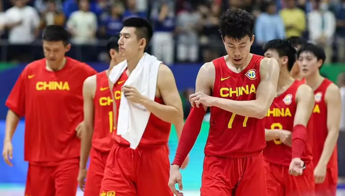 世界排名再降！中国男篮为何失去竞争力？中国男篮亚运前景如何？(2)
