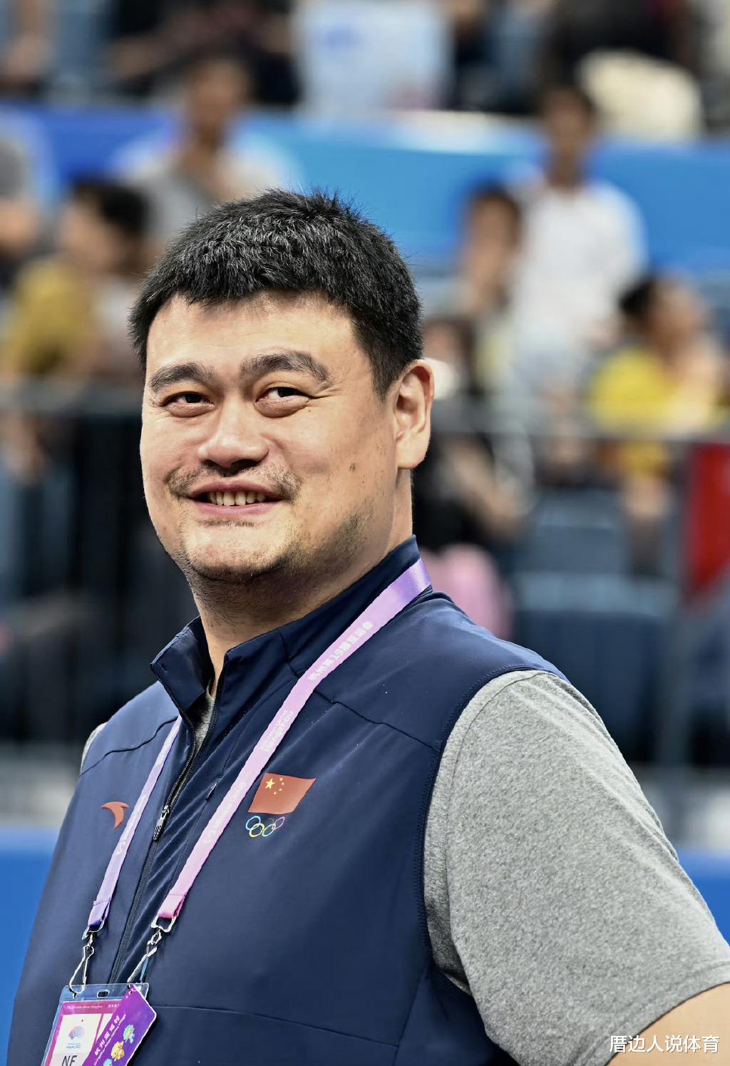 中国篮球掌门人亚运会获追捧 全场高呼姚明名字 负面缠身无碍人气