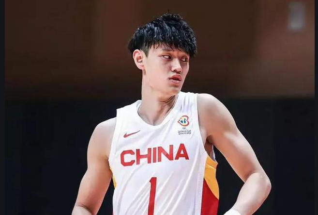 曾凡博的入选无疑是中国篮球界的一个大亮点