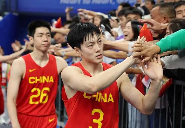 盘点中国男篮国际大赛表现最好的3名控卫，明星球员上榜！(13)