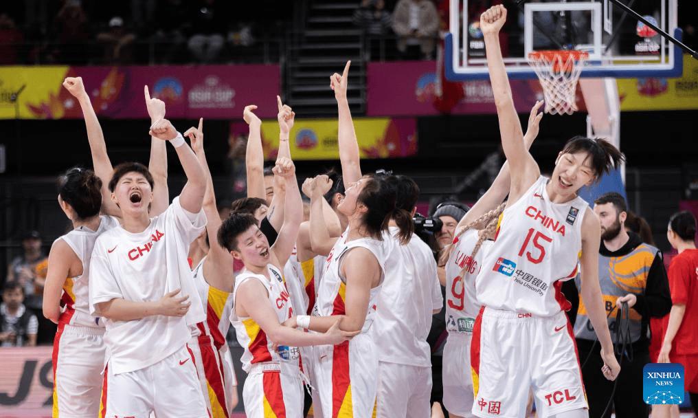 FIBA官宣：李梦被球迷评为亚洲最佳女篮球员 力压韩旭连续两年夺魁(4)