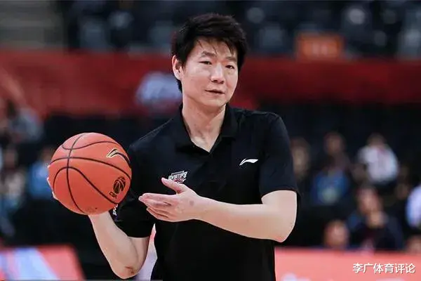杨瀚森19分12篮板青岛战胜深圳，输球说明过去数年深圳队的问题(5)