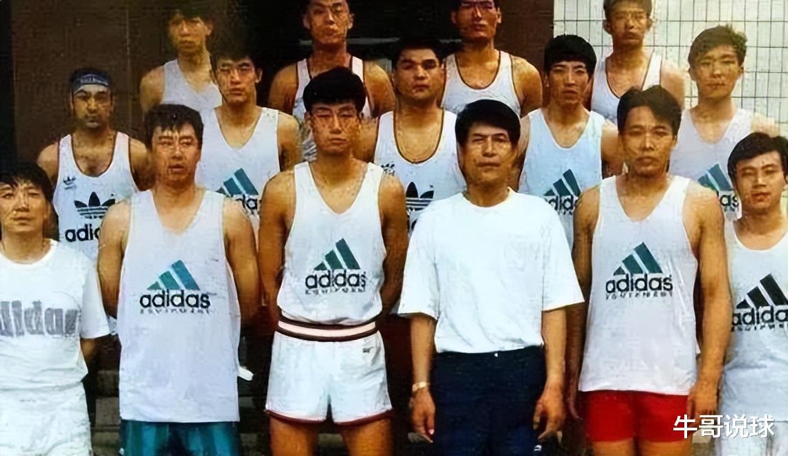 刘炜：中国男篮史上，控卫达到亚洲一流水准的仅4人，孙凤武最佳(1)