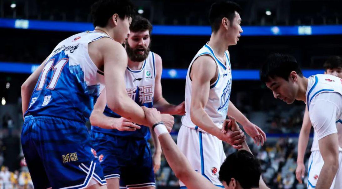 得内线者得天下！内线厚实的新疆男篮，本赛季有机会冲击总冠军吗