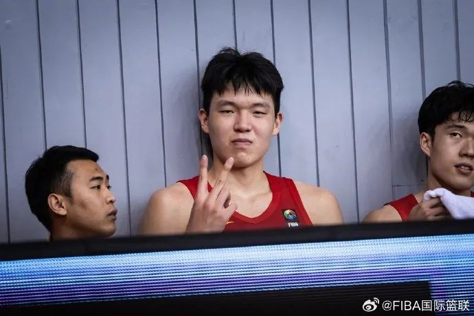 牛掰！94-47碾压！本年度首胜来了！中国篮球终于能打进奥运会(12)