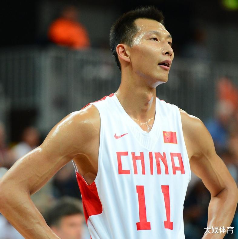易建联是中国男篮历史的最强大前锋吗？王治郅是大前锋的天花板(3)