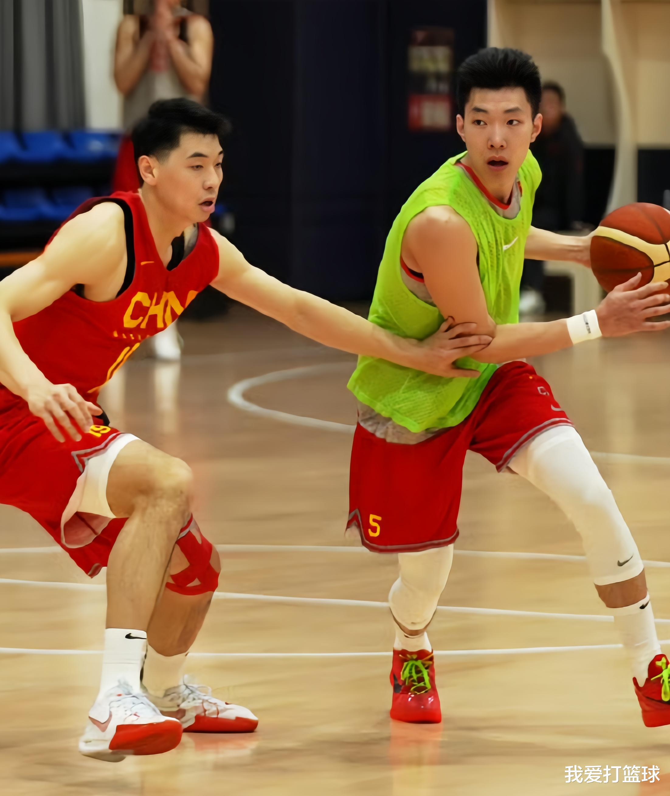 中国男篮未来领袖！2大中生代有戏，胡卫东盛赞一人，一人潜力大(3)