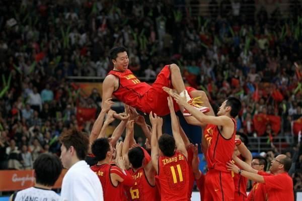 中国篮球史上的5大谣言！姚明的天赋很高，张卫平往篮筐里面吐痰(7)