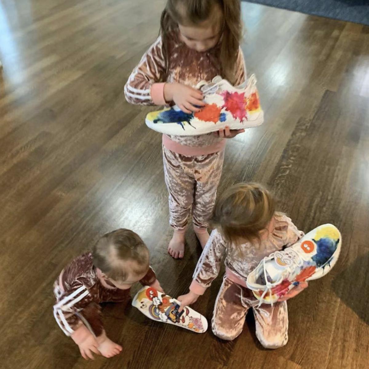 幸福老爸! 海沃德今日上脚他的女儿们手绘的配色球鞋(2)