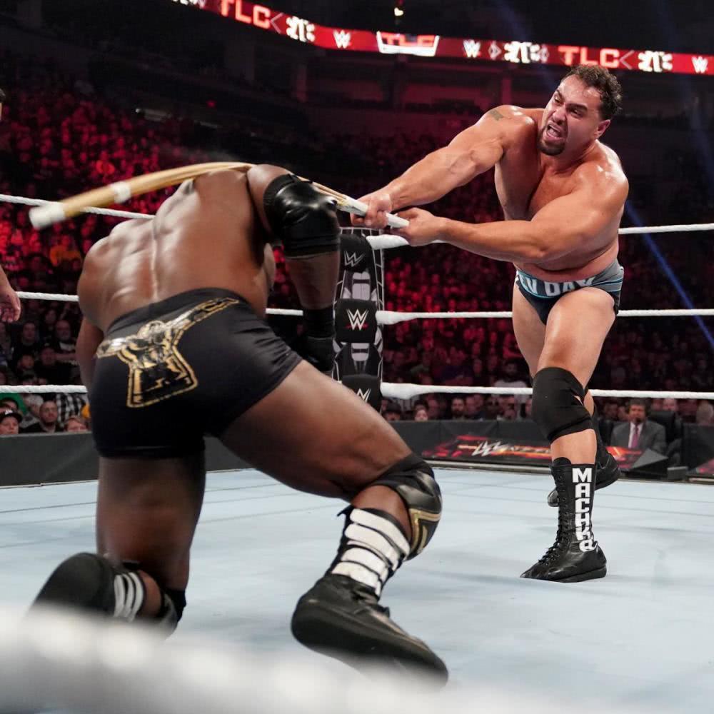 WWE摔小辉新闻: 鲁瑟夫被踢出超级对决PPV，疑似合同谈判破裂！(2)