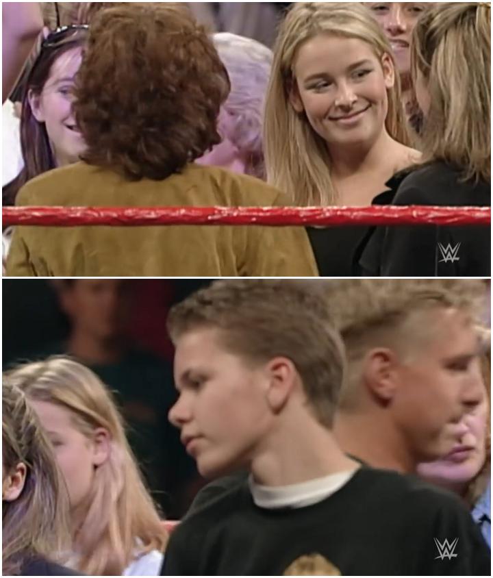 多年之后我就成了你！这些WWE超级巨星首次出镜时竟然都是粉丝(8)