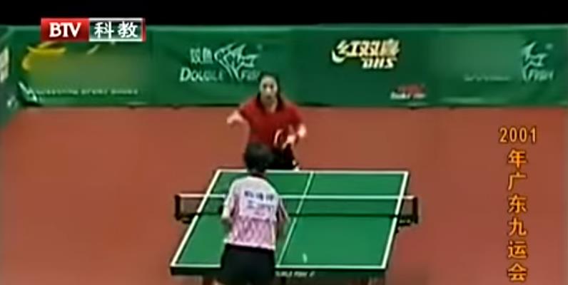大魔王张怡宁的乒坛往事，消极比赛被禁赛，刀扎大腿，被教练砸醒