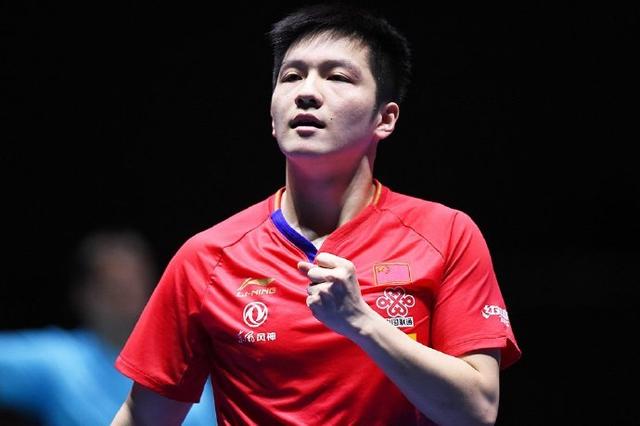 国乒队员世乒赛经历：马龙因受伤输球被批评，樊振东位置一路上升(5)
