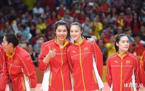 感人！中国女排奥运会的“三朝元老”，一则短信让郎平热泪盈眶(8)