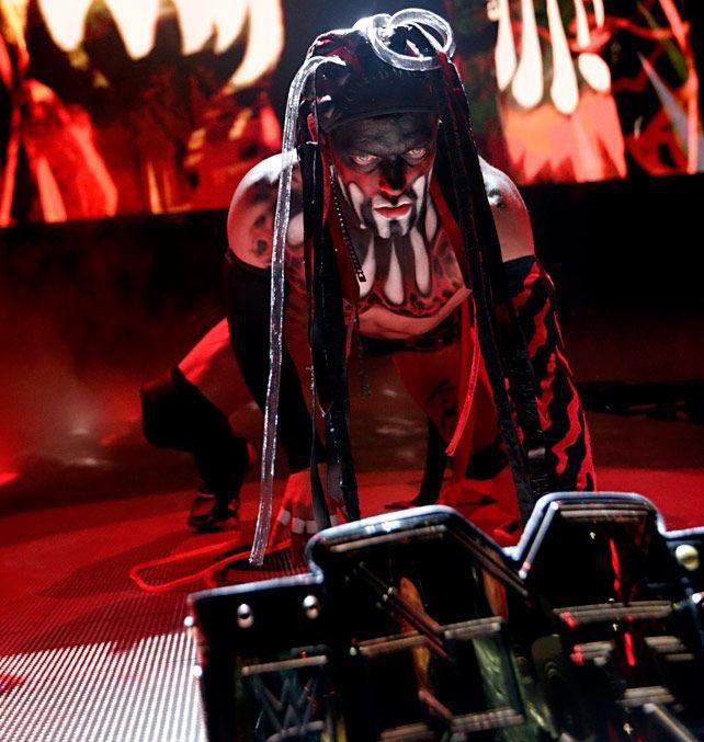 WWE“恶魔王子”芬巴洛尔何时回归！还有机会再见吗？(4)