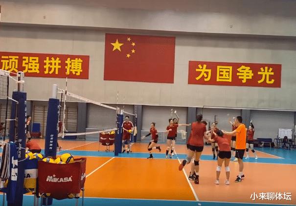 中国女排6大边攻手已确定？30岁老将未现身集训，她欲迎奥运首秀