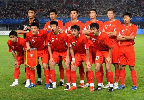 四川人喜欢足球，可为什么它们都不愿意介入职业足球呢？(3)