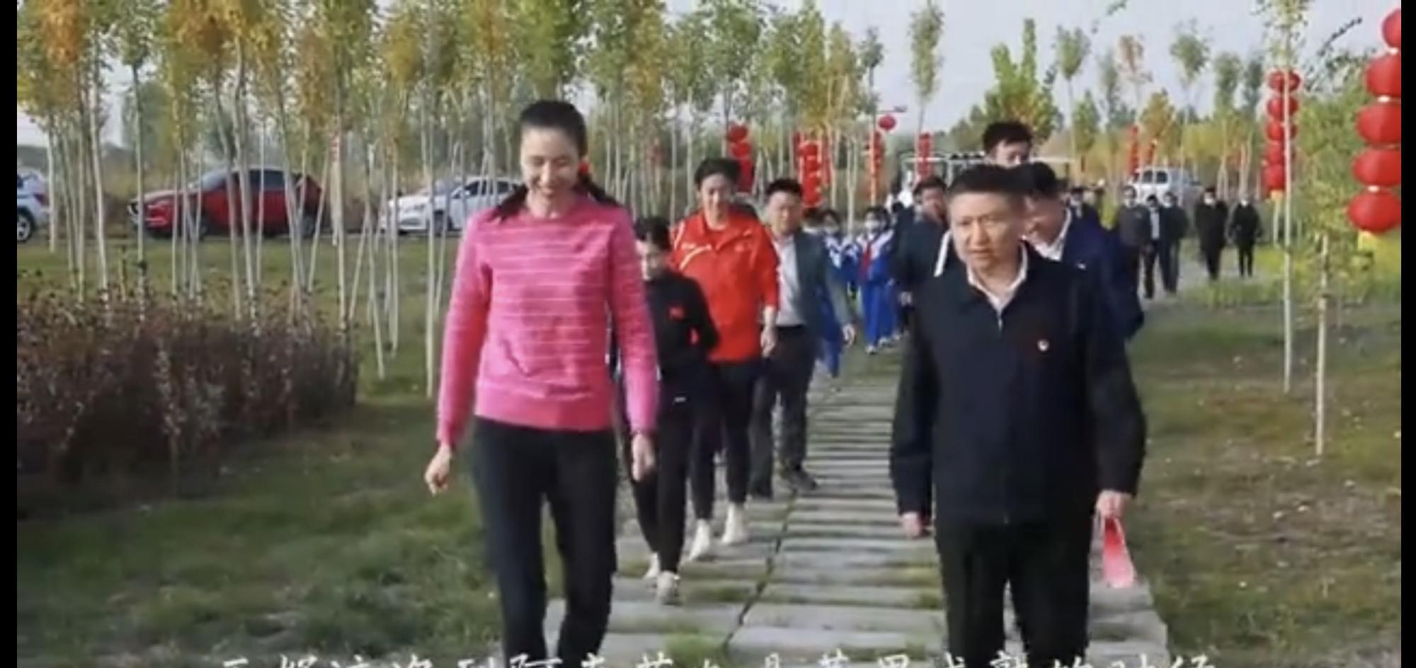 代言红苹果，中国女排奥运冠军周苏红来了……(3)