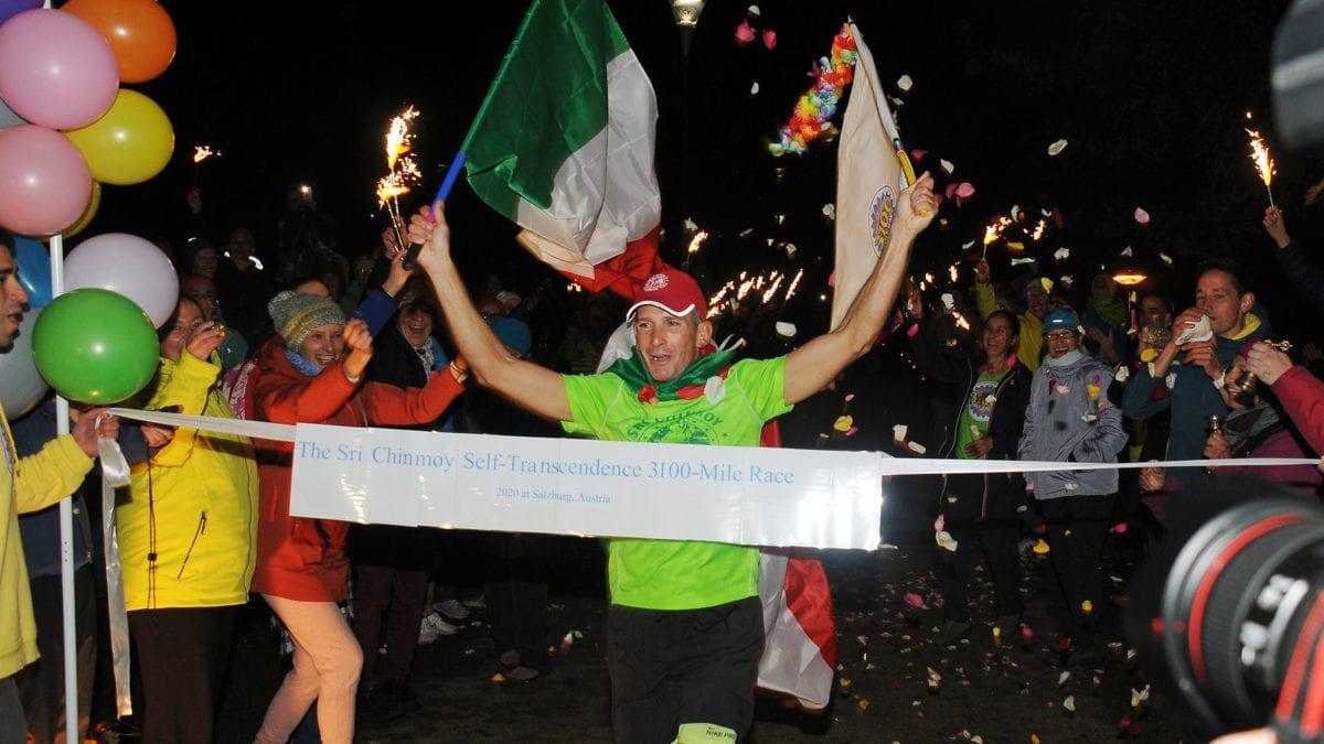 43天跑完4988公里! 意大利男子夺世界最长马拉松赛冠军(1)