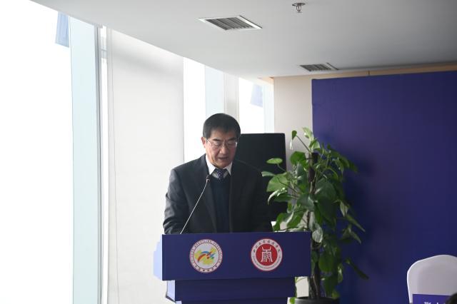 中国摔跤协会与四川工业科技学院开启战略合作(3)