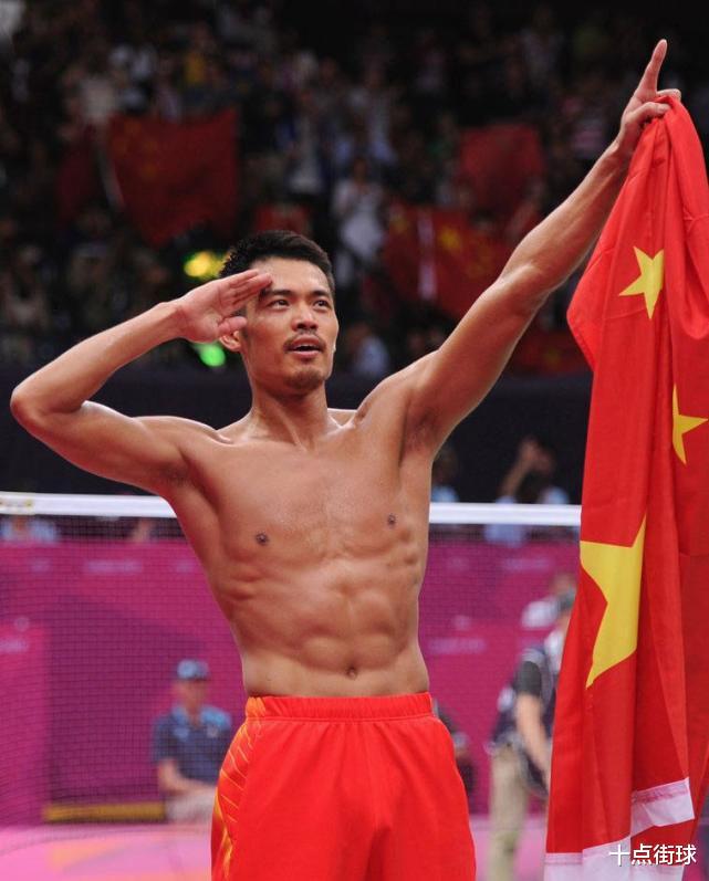 中国国家队运动员纹身不奇怪，那么军人运动员，究竟能不能纹身？(4)