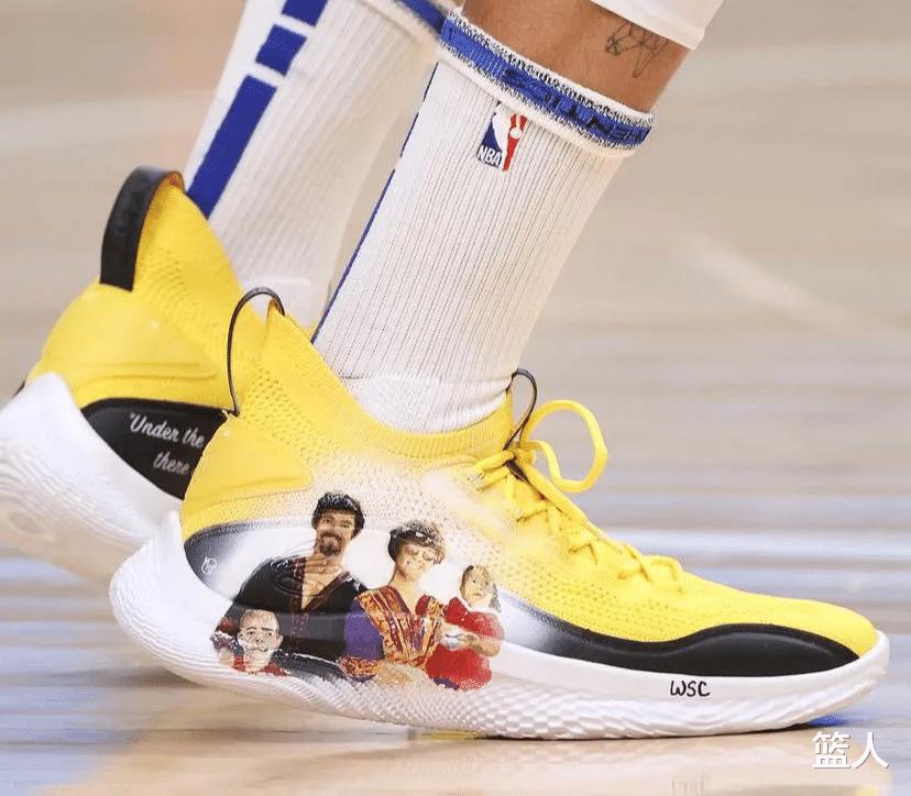 NBA球员上脚：库里8代李小龙定制版，安踏和匹克的球鞋都有！