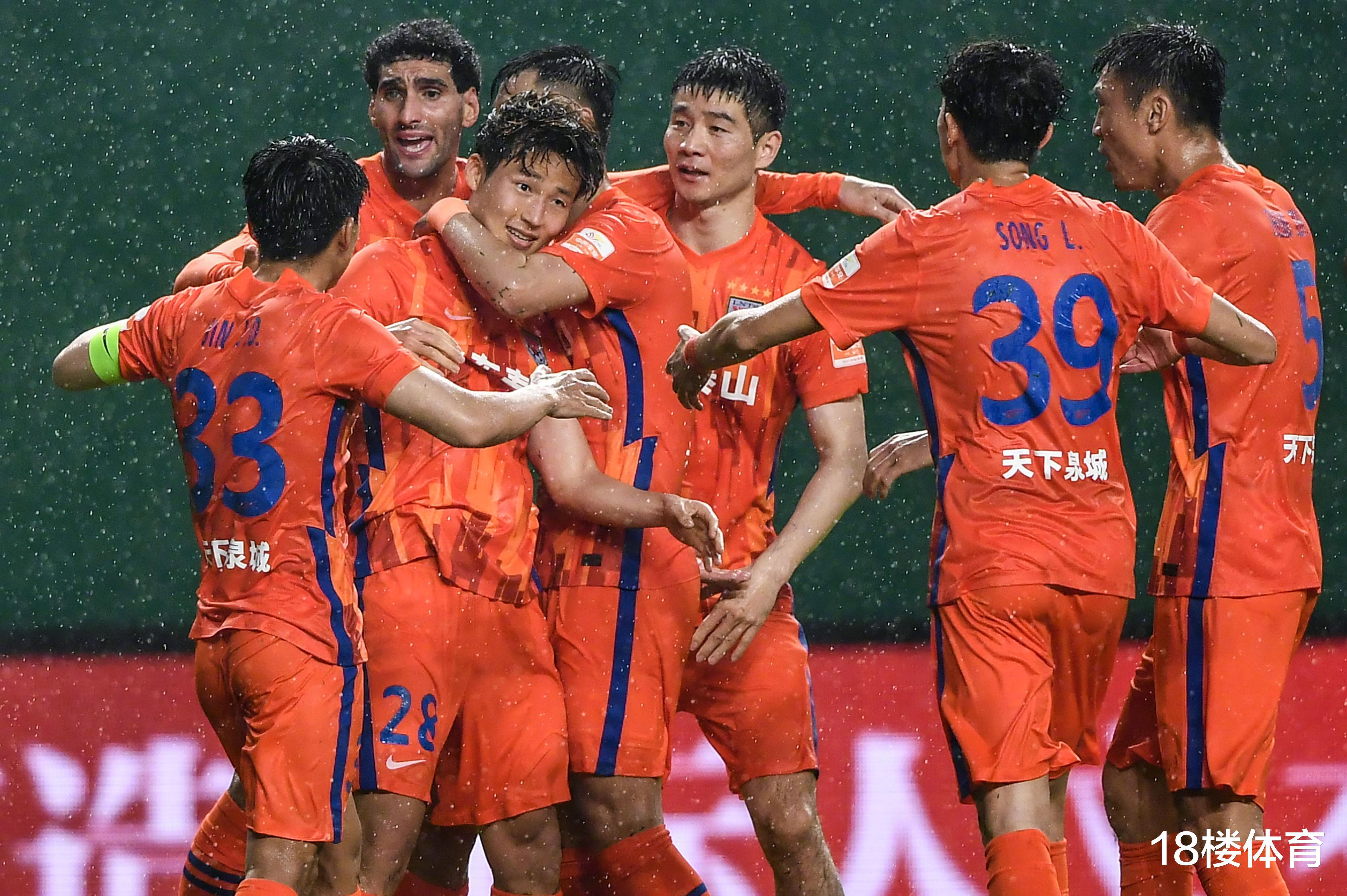 3名球员被抽调，山东泰山对阵深圳边路受影响，多名替补迎来机会(3)